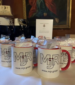 mjr knittlingen tasse